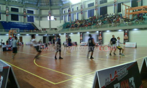 Pertandingan Basket Three on Three Digelar Pra Kampus League